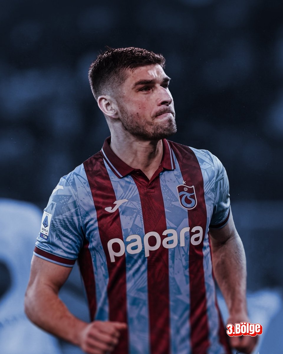 Önümüzdeki sezona iddialı bir kadroyla girmek isteyen Trabzonspor, Genoa forması giyen Ruslan Malinovskyi'yi kadrosuna katmak üzere.

Fabrizio Romano'nun haberine göre bordo-mavililer, Ukraynalı orta saha oyuncusuna 3 yıllık sözleşme teklif etti.

Taraflar arasında görüşmelerde