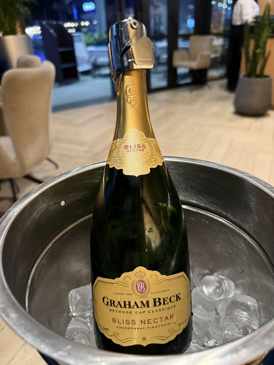 Mandla_MaWine's tweet photo. You can never go wrong with this beauty, Bliss Nectar. 🤩 

MaWine #NeverSayNoToBubbly 🥂 https://t.co/EwkHuZEj2g