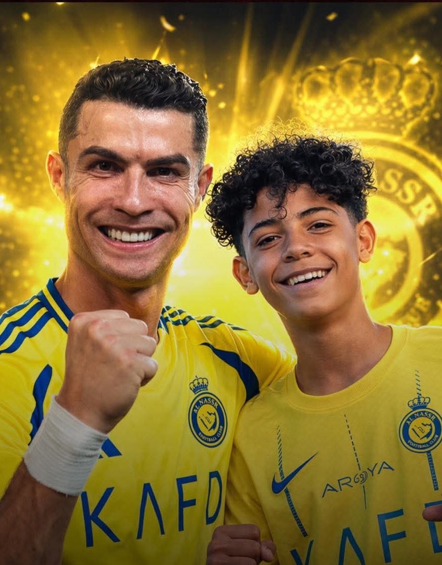 ScreenMix's tweet photo. عاجل :

النصر يستعد لتحقيق امنية كرستيانو رونالدو بتصعيد ابنه جونيور للعب بجانبه لأول مرة https://t.co/gxaqCnnnG4