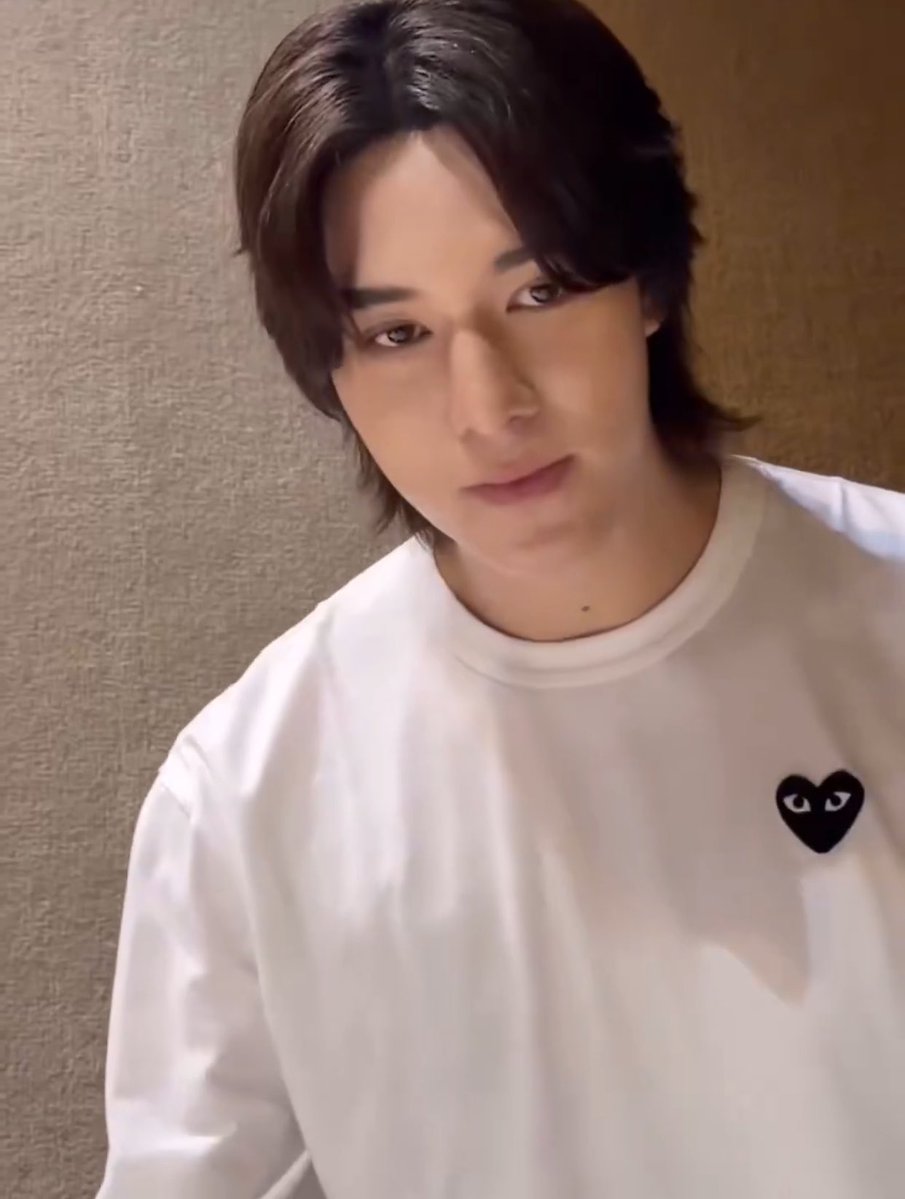 littleani tweet media