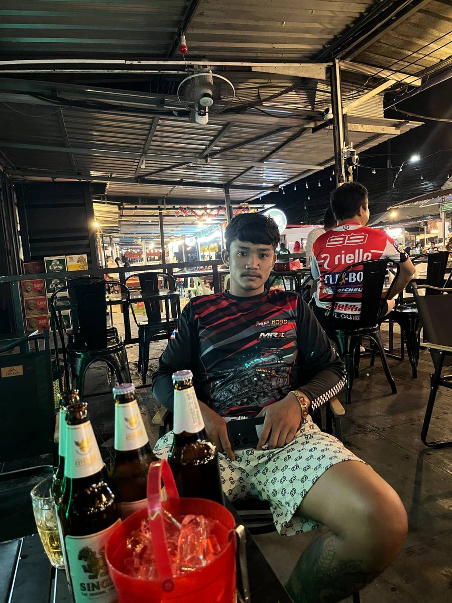 บัง นัท tweet media