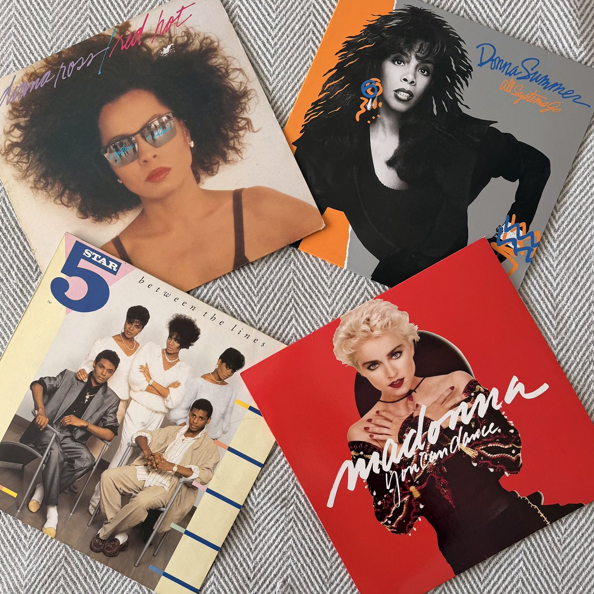 RACCOONFM1's tweet image. My afternoon selection: 1987

🔸 Madonna – You Can Dance
🔸 Donna Summer – All Systems Go
🔸 Diana Ross – Red Hot Rhythm &amp;amp; Blues
🔸 Five Star – Between the Lines

#NowPlaying #Vinyl #April2026