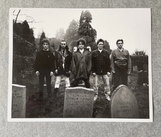 HustlerGallery's tweet photo. Happy Birthday #TheCure 's  #RobertSmith - wishing you a fantastic day.  

📷 Ian Davies  

Print @  Etsy  https://t.co/7QI25gypnS 

eBay https://t.co/amyJscitFt

#SimonGallup 

Worldwide Deliveries https://t.co/n5Vx4u5YkX