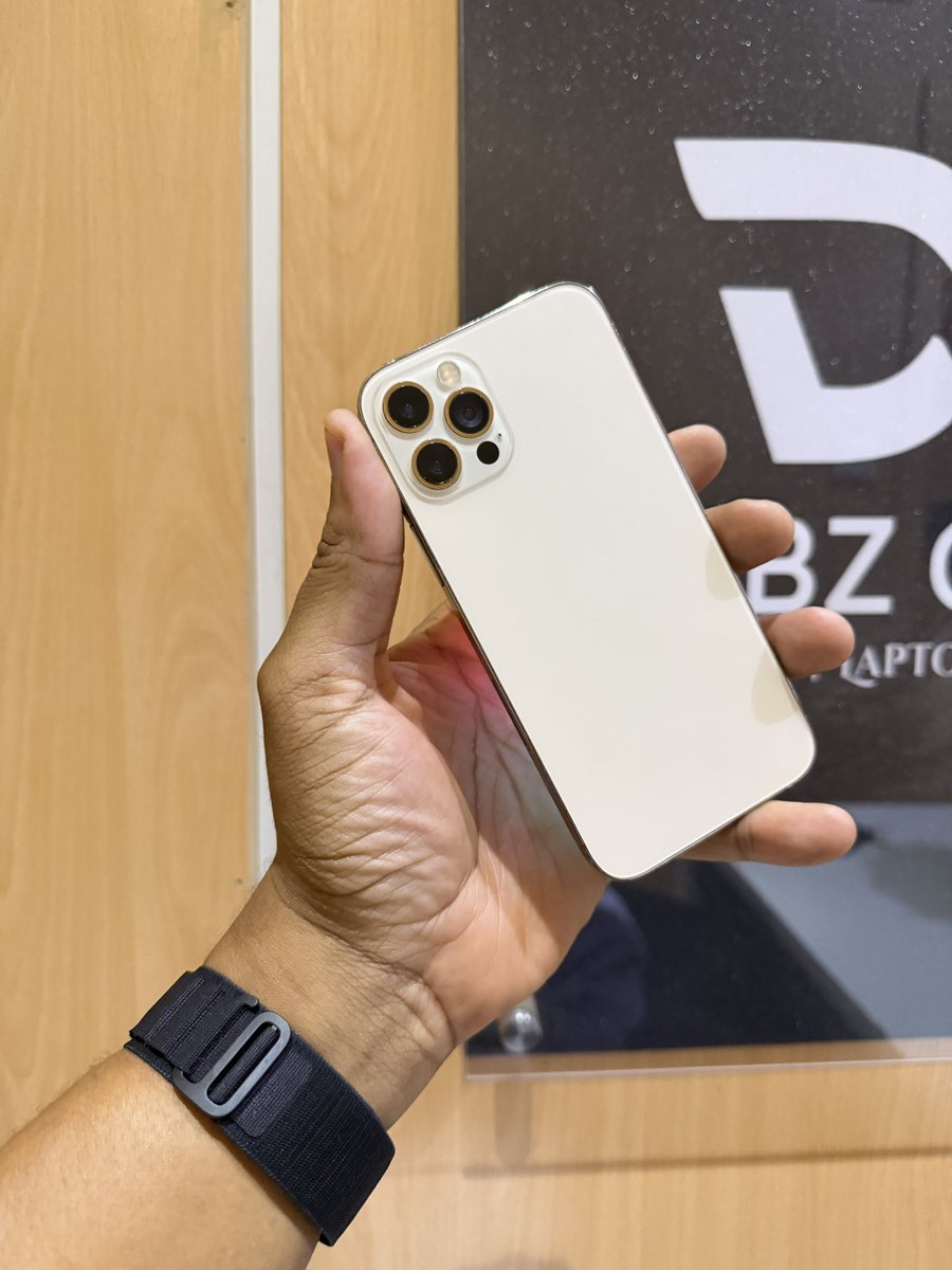 dabz_global's tweet photo. Deal‼️iPhone 12 pro 128gb. Battery and screen changed! No Face ID || back camera  is blurry  

Price: N150,000

Account: 8232100166 Dabz Global Biz Ven  Moniepoint 

Payment on deals are binding! We will not refund or repost, if you have “changed your mind”. We will refund/ come to an agreement according to your wish, if the description of what we posted is different from what you received.  Please be sure you want this before payment. RESPECT THE PROCESS‼️    

Nationwide Delivery 🚚📦