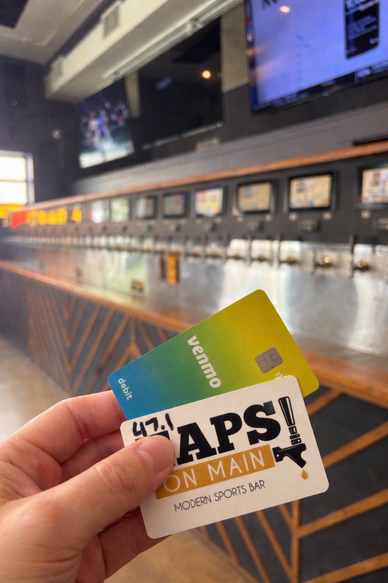 tapsonmain's tweet photo. Why Taps right now:

A rebuilt menu
Tonawanda Wings with 11 flavors
Smash burgers done right
Shareables built for a table
50+ beers on tap
A self-pour beer wall
Downtown KC

If you haven’t been in lately, now’s the time to fix that. Meet your people here. 

📍 1715 Main Street https://t.co/6NZfSA0E6u