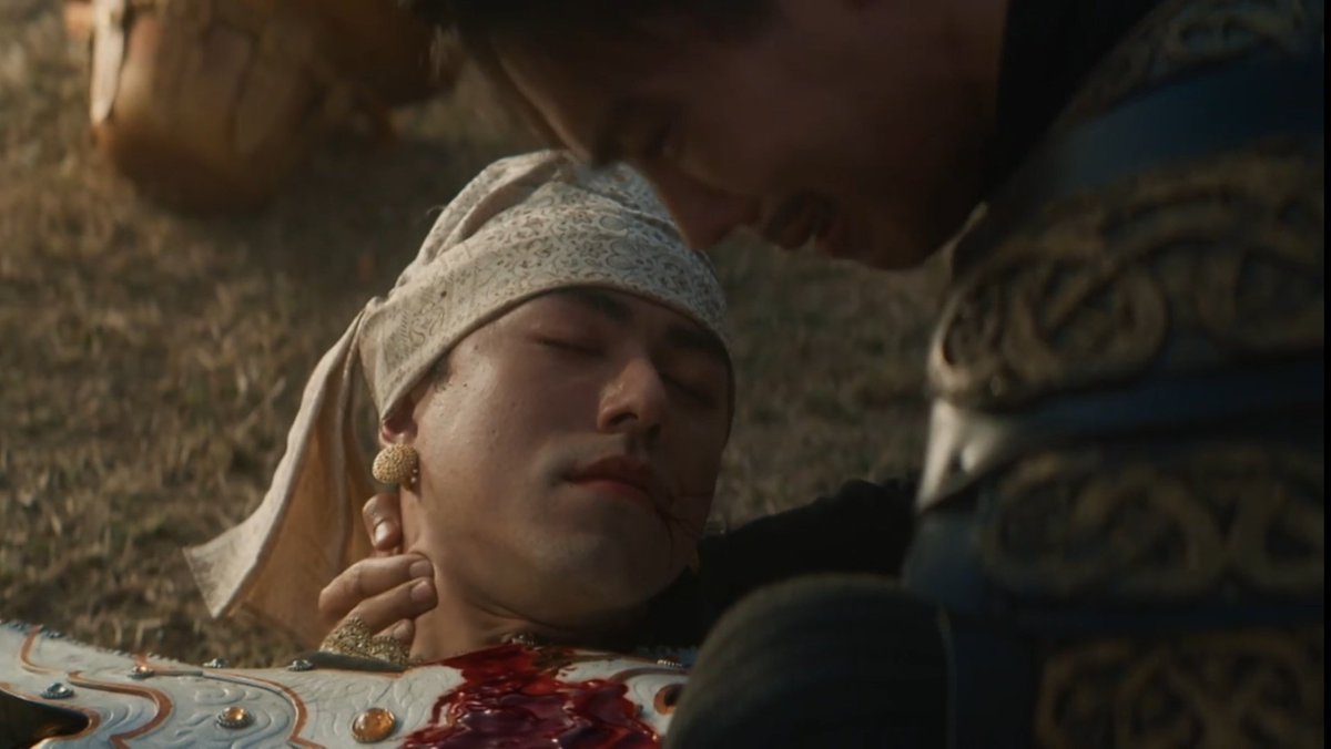 PIGLET 🍑 tweet media