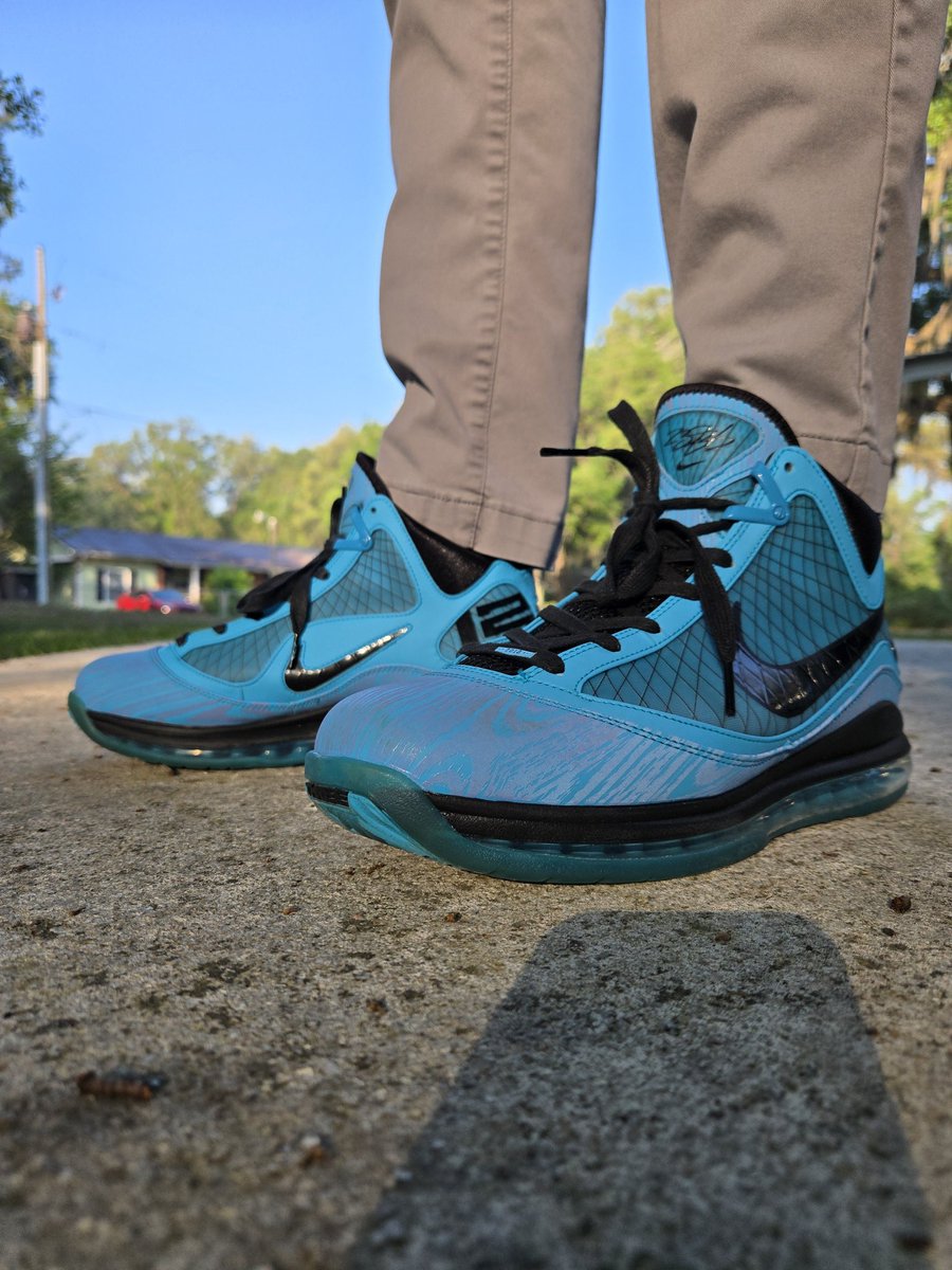 xbenzerox's tweet image. Lebron 7 All Star retro at work today. #sneakers #sneakerhead #sneakercollection #lebron7 #workfits #sneakerfits