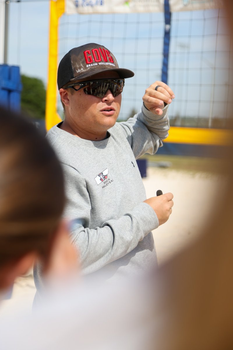 GovsBVB's tweet photo. The Trophy Hunt begins tomorrow 🎩🏖️🏐

#SandyGovs | #LetsGoPeay https://t.co/JSqpV7bxH7