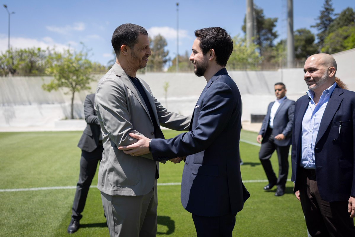 RHCJO's tweet image. His Royal Highness Crown Prince Al Hussein inspects the recently established Nashama Training Centre at Al Hussein Youth City, which comprises a medical clinic, recovery room, fitness centre, and facilities for athletes.
#Jordan