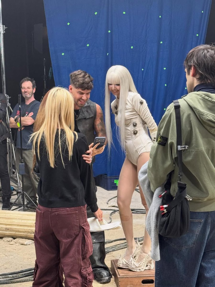 ดอร่า แอคนางฟ้าพี่กระถางตัววร้ายย🪽 tweet media