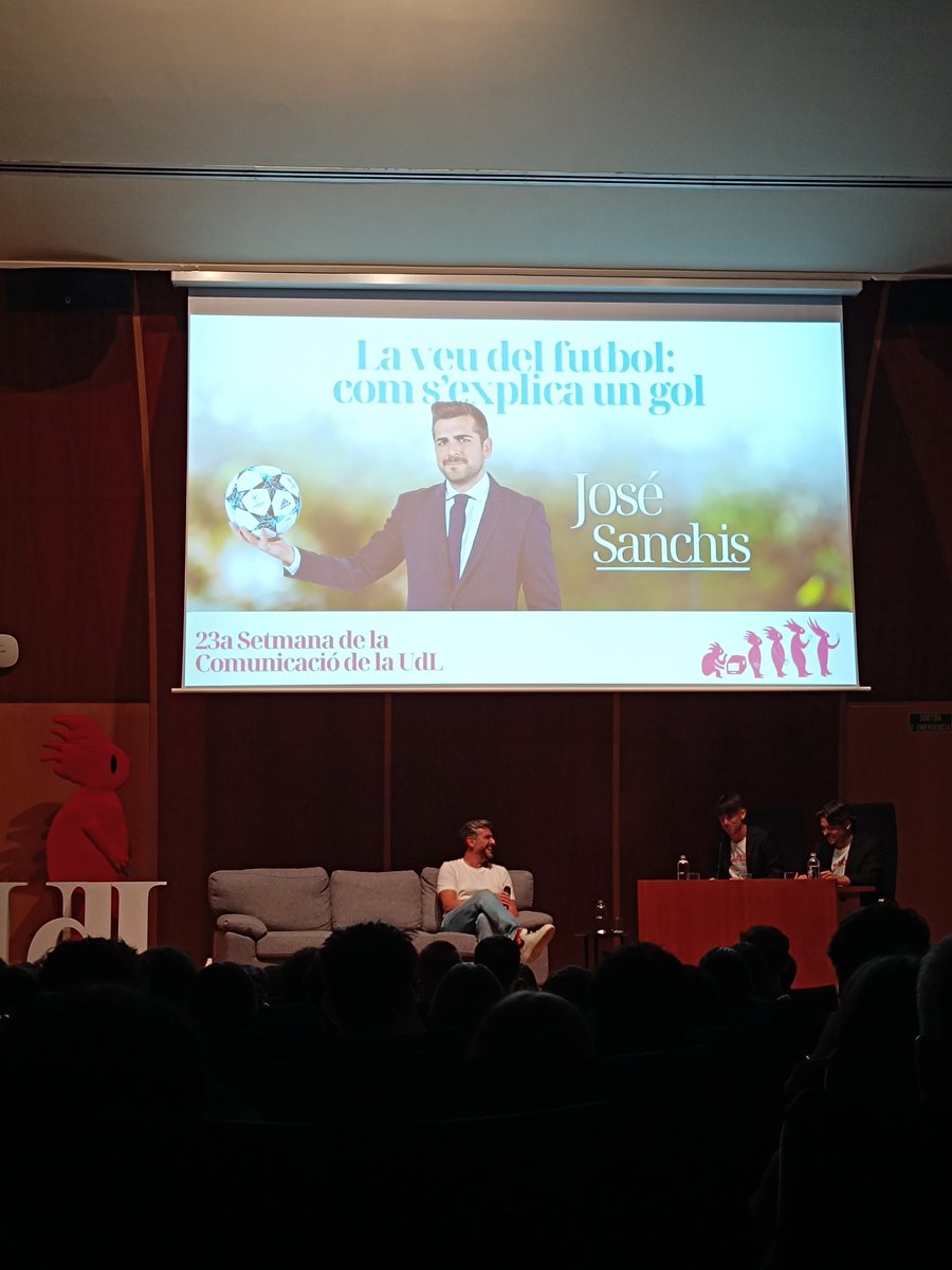 SetComUdL25's tweet photo. Ja es aquí José Sanchis en directe a la sala d'actes del Rectorat!! 🚨🚨

#SetcomUdL #UdL #Lleida https://t.co/5msY8iQsDX