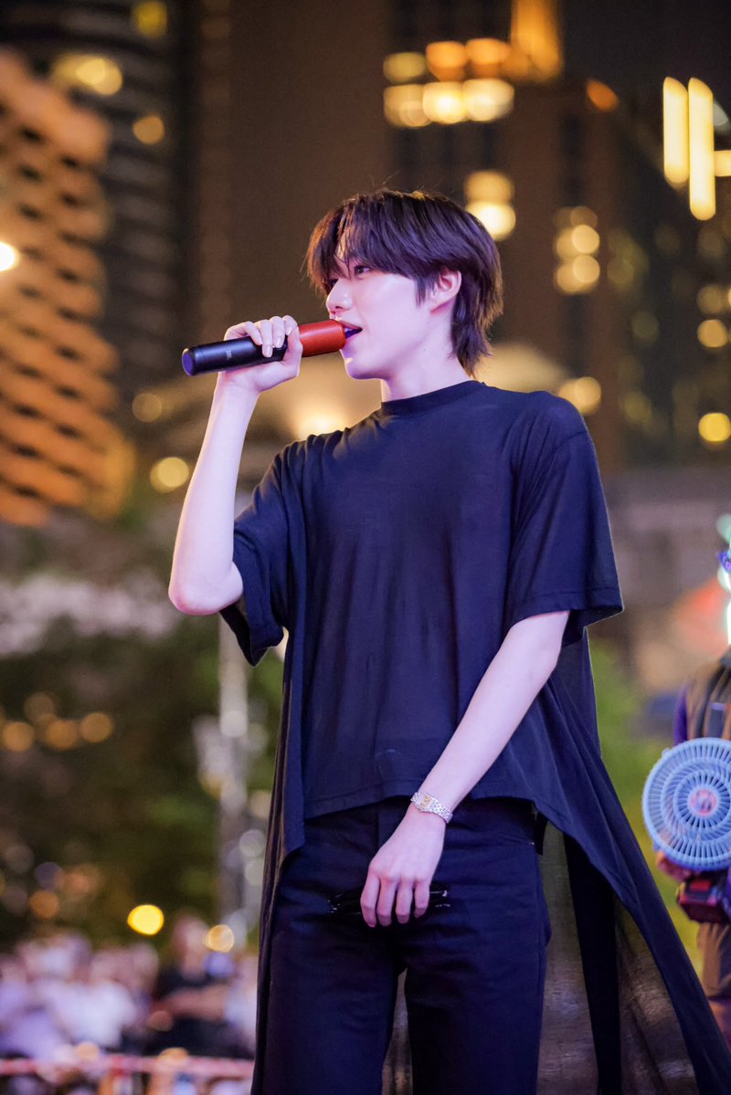 centralwOrld's tweet image. ตายล่ะ วันนี้เจอนางฟ้าาา 🥹🤍🤏🏻

#The1xPPKRIT
#The1Day2026 
#PPKritt
#centralwOrld