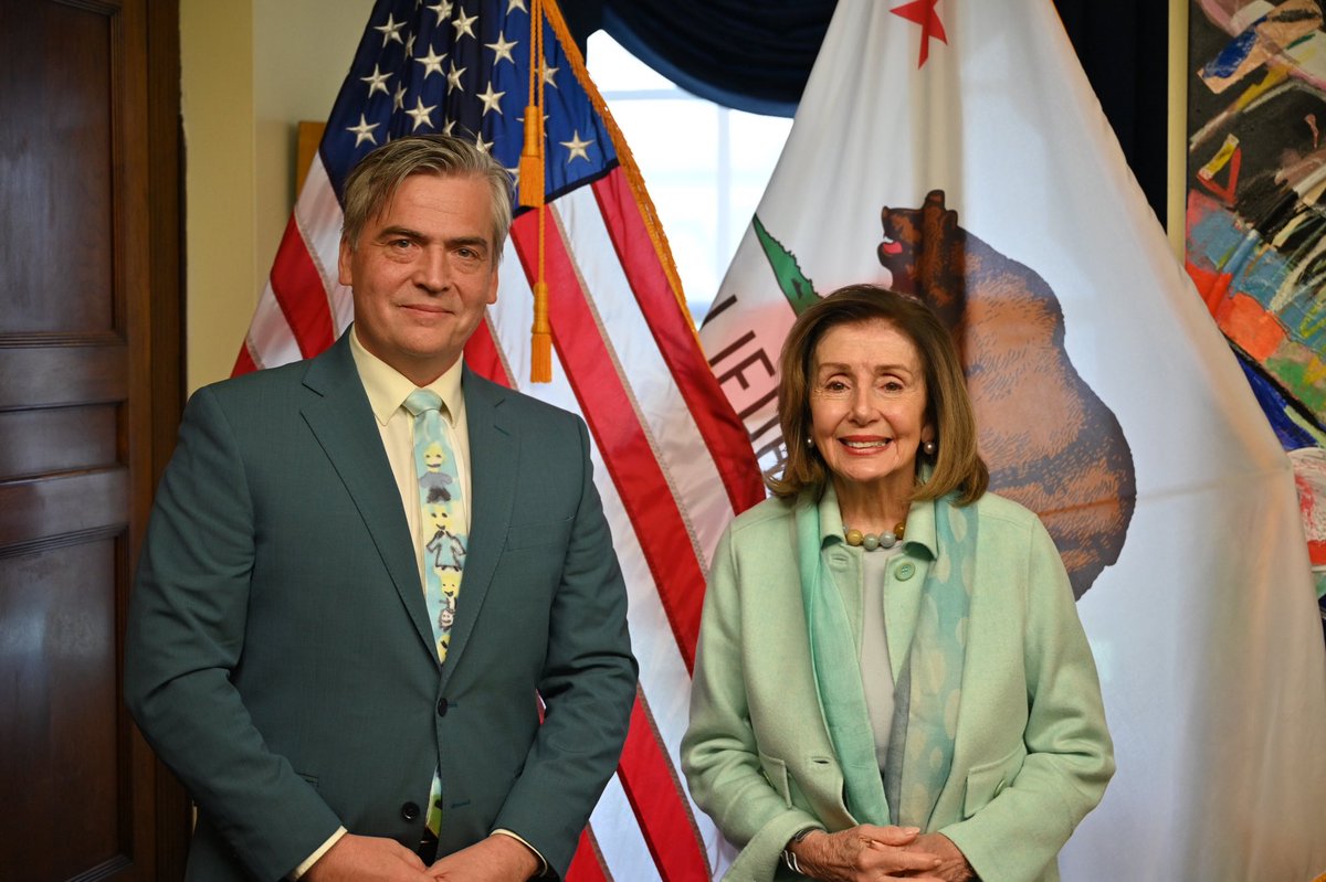 SpeakerPelosi's tweet photo. Met with Dr. @BjornKunoy of the Faroe Islands today to discuss strengthening our transatlantic partnership.
 
As the President continues to threaten the Danish Realm, we must stand for sovereignty, the rule of law and respect for our allies. https://t.co/nj54mVYKMW