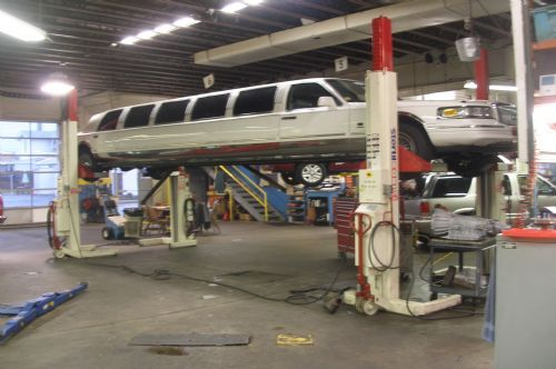 acelimotx's tweet photo. ---

🚗 **ACE COMPLETE AUTO REPAIRS** 🔧

We service **domestic & foreign vehicles** with expertise you can trust!

✅ Limousines
✅ Party Buses
✅ Sprinter Vans
✅ Mini Buses
✅ Trucks & Cars

⚙️ **Mechanical & Electrical Repairs**
Reliable • Professional • Experienced

📍 Houston, Texas 77057
📞 Call Now: 713-974-2886

Your fleet is our priority — keep your vehicles running strong with ACE Complete Auto Repairs!