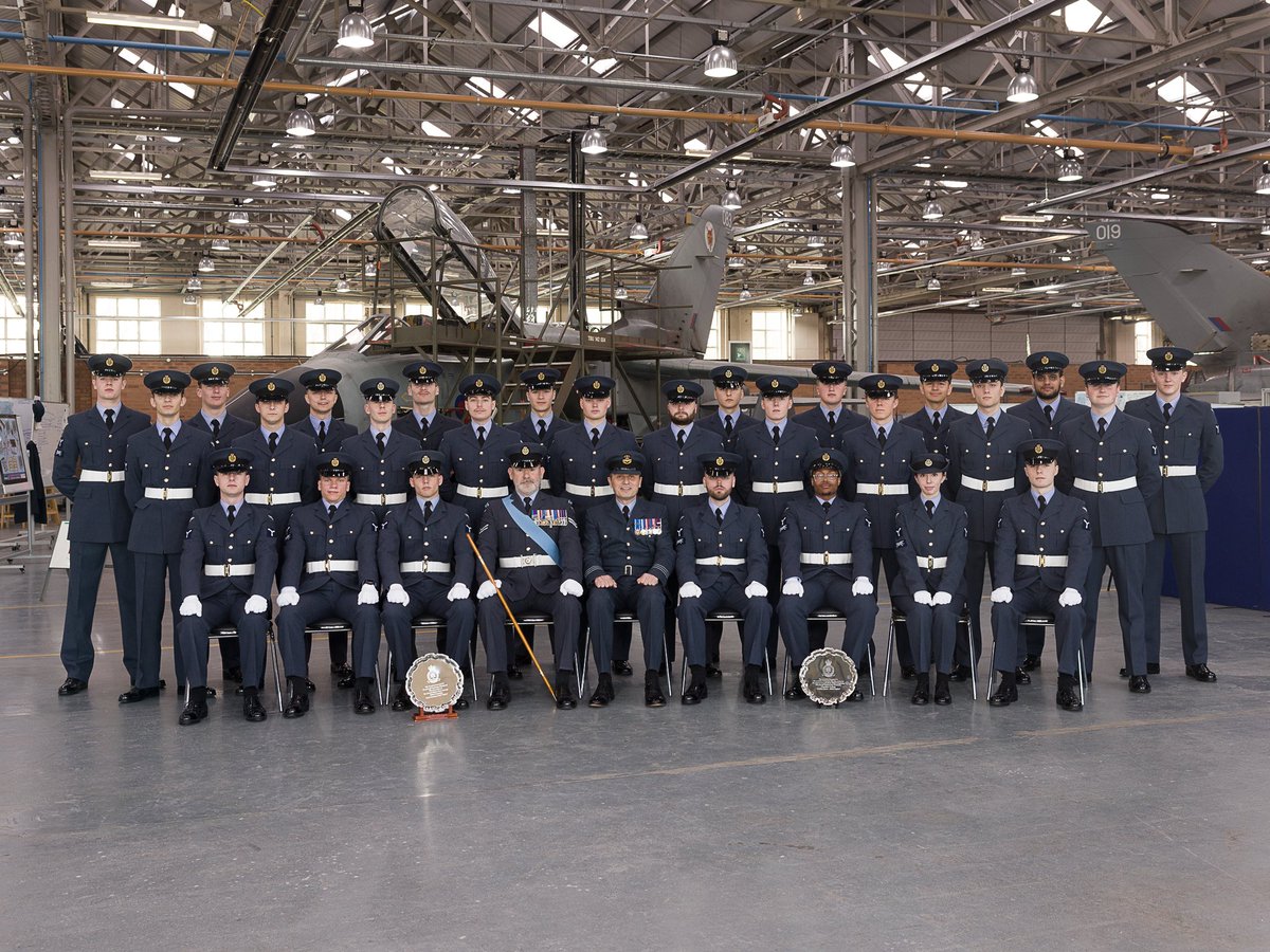 RAF_Cosford's tweet image. #Congratulations to the Aircraft Technician (Mechanical) and Aircraft Technician (Avionics) apprentices who graduated from No.1 School of Technical Training at RAF Cosford on 21 April 2026.

We wish them all every success in their future @royalairforceuk careers.

#cosford26