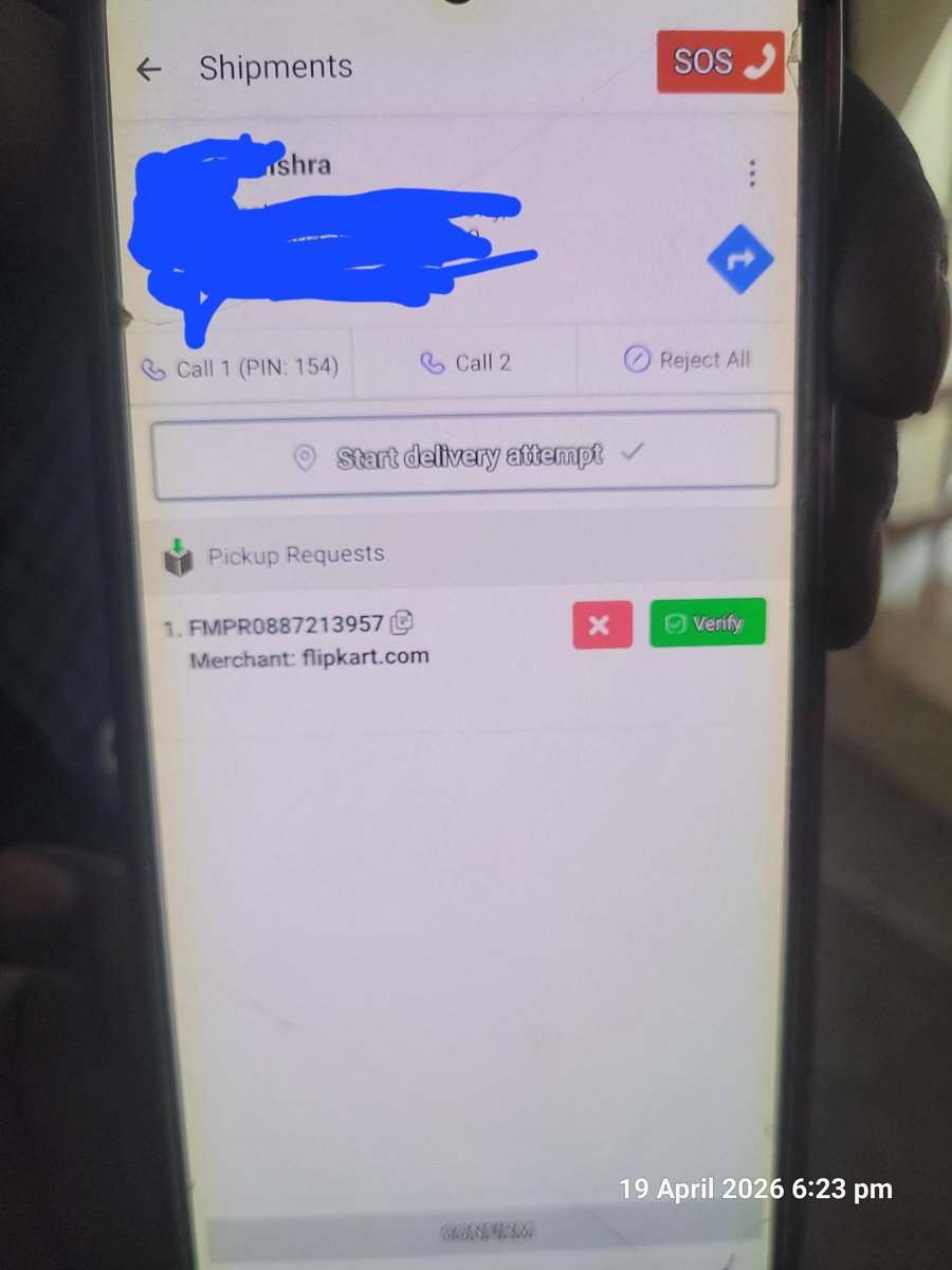 mnmlko's tweet photo. @Flipkart Despite returning an item to @Flipkart on 17 April, multiple pickup agents are still visiting our home.

This is unacceptable &amp; poses a serious safety &amp; security risk.

Is customer data being mishandled? 
Why are agents repeatedly sent ?

#Escalating
@FlipkartSupport @_Kalyan_K https://t.co/84XIKEjYT5