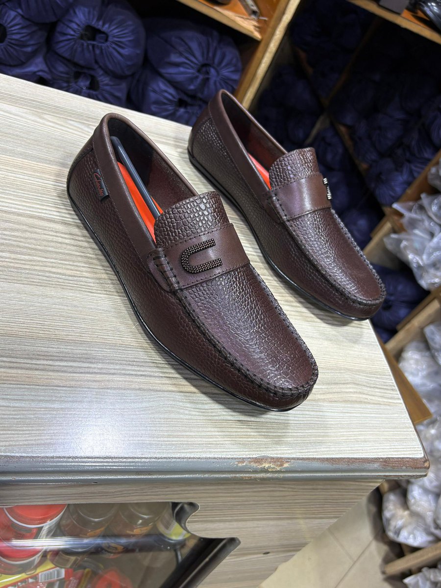 Naberz shoes tweet media