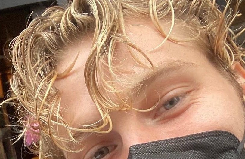 luke hemmings details tweet media