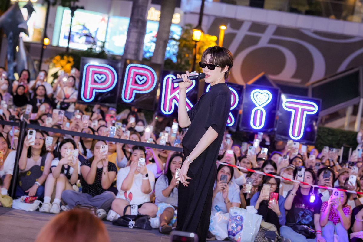 น่ารักเสมอ ไม่เคยเปลี่ยนแปลง 🥹🤲🏻🩷

#The1xPPKRIT
#The1Day2026 
#PPKritt
#centralwOrld