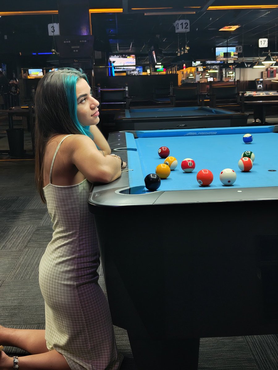 KatLianaMusic's tweet image. 🎀 4 MORE DAYS! 🎀

Here’s some behind the scenes moments on capturing the perfect photo for the new single!

🎀 4 DÍAS MÁS! 🎀 

Aquí te muestro unos momentos detrás de cámara en capturando la foto perfecta para el nuevo sencillo! 

#behindthescenes #detrasdecamaras #photoshoot