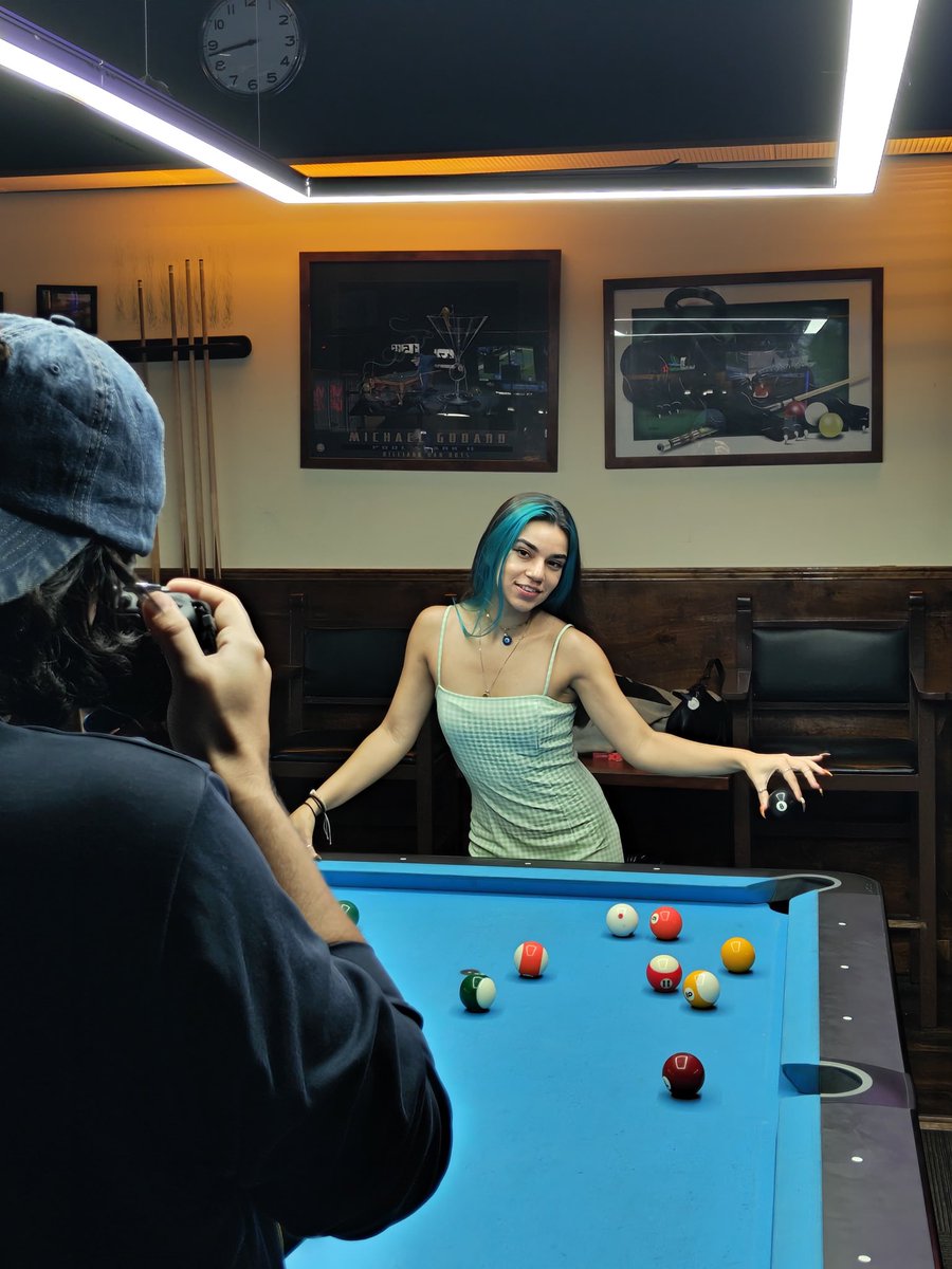 KatLianaMusic's tweet image. 🎀 4 MORE DAYS! 🎀

Here’s some behind the scenes moments on capturing the perfect photo for the new single!

🎀 4 DÍAS MÁS! 🎀 

Aquí te muestro unos momentos detrás de cámara en capturando la foto perfecta para el nuevo sencillo! 

#behindthescenes #detrasdecamaras #photoshoot