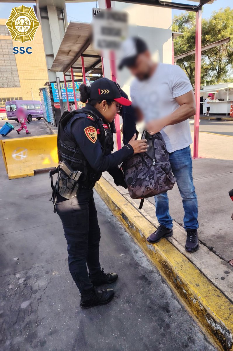 PBI_SSC's tweet image. En el marco del operativo #PasajeroSeguro, efectivos de la #PBI de la @SSC_CDMX, realizan acciones de prevención, revisión, supervisión y apoyo a las personas usuarias de unidades de Transporte Público, en los #CETRAM #BoulevardPuertoAéreo, #ConstituciónDe1917, #Pantitlán y