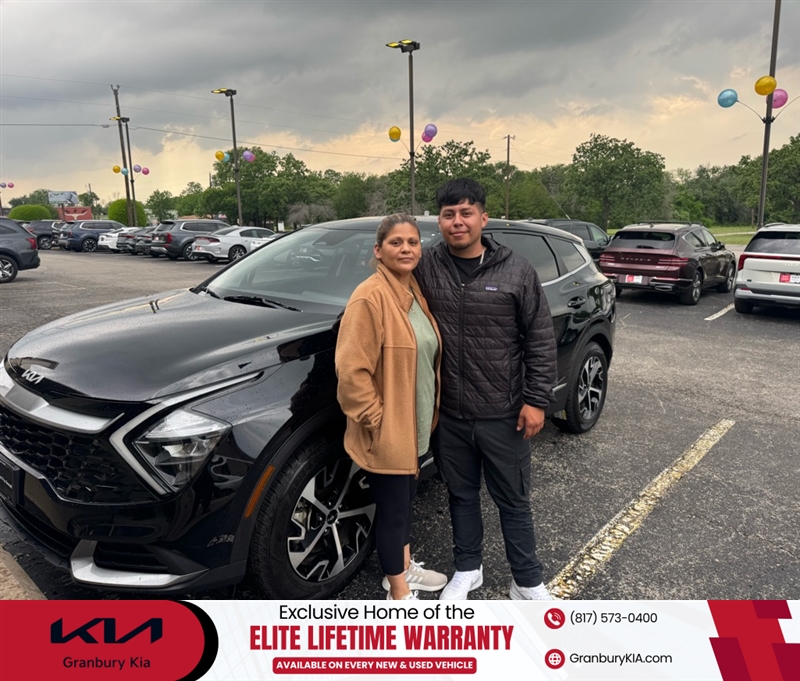 KiaGranbury's tweet image. #HappyAnniversary to Maria and your 2023 #Kia #Sportage from Jordan Frausto at Granbury Kia! GranburyKia.com