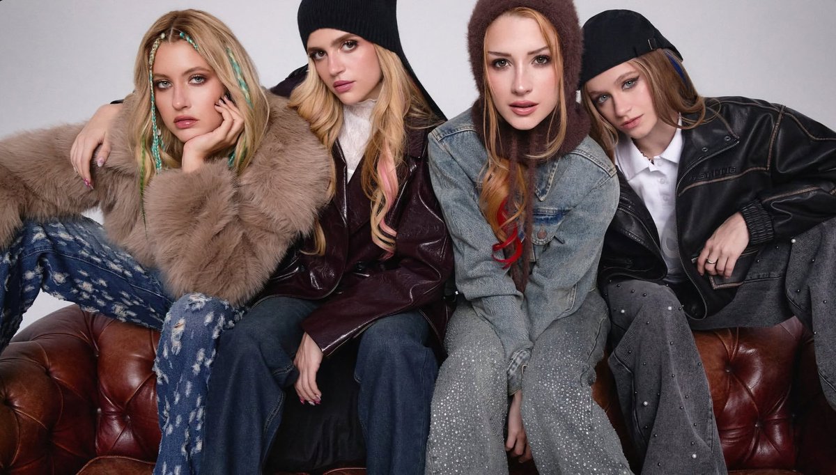 mili kᔰ tweet media