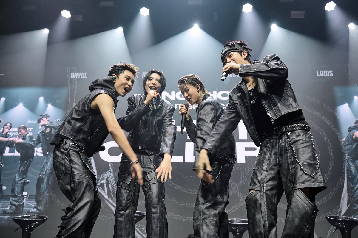 carsilne🐻 tweet media