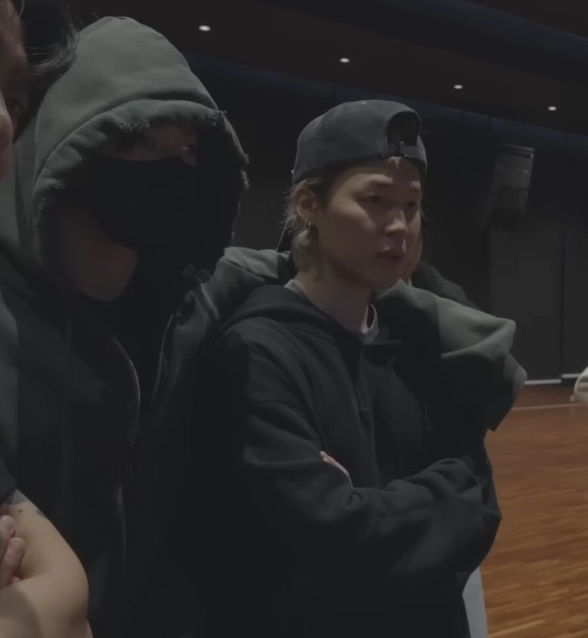 .𖥔 ݁ tweet media