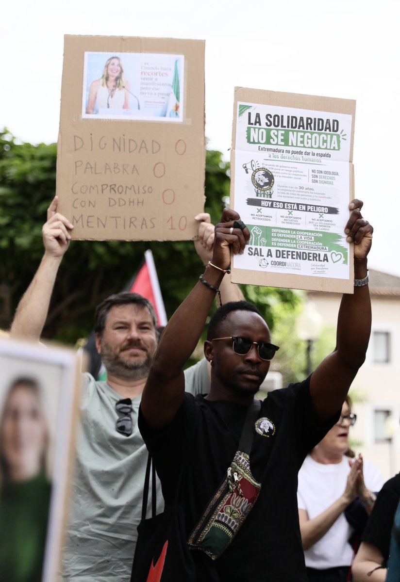No hay más patria que la humanidad. 

Los derechos humanos NO se negocian.

#Extremadura