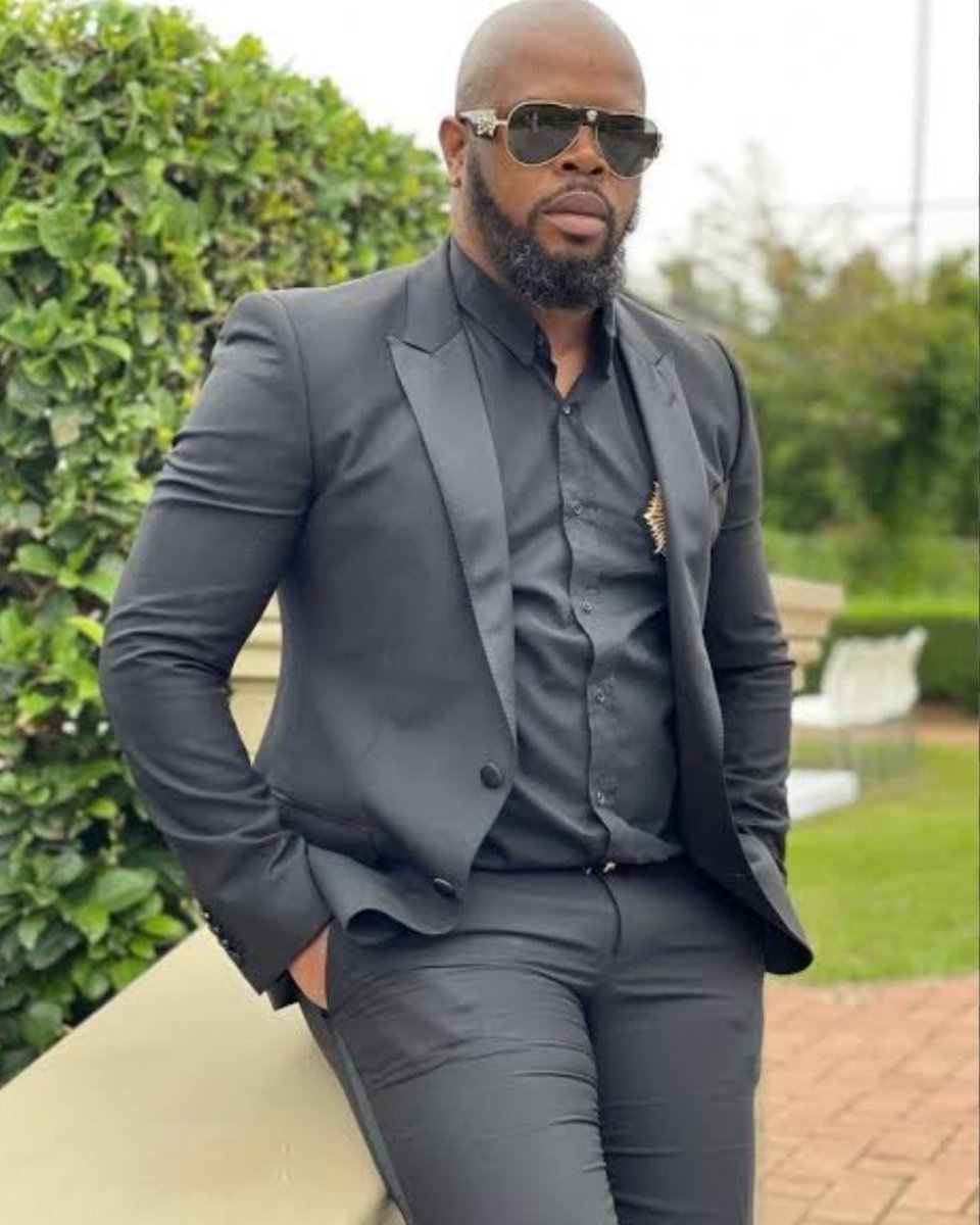 iScathulo SePhara 👞 tweet media