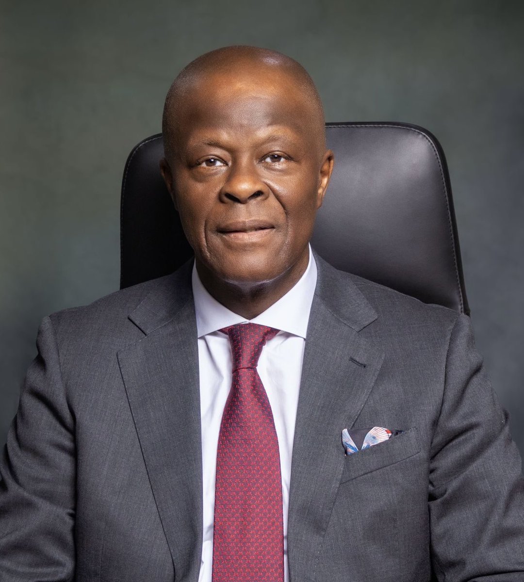 🚨🇳🇬BREAKING : le président Bola Tinubu a démis Wale Edun de ses fonctions de ministre des Finances et de la Coordination de l’économie. Il a nommé Taiwo Oyedele pour lui succéder à ce poste.