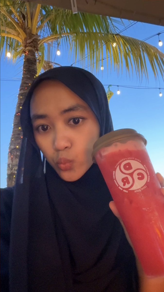 kali ini moasdnya ama bapak subin duls 🤓☝🏻
watermelonman &amp; watermelonwoman 🍉🍉

#MOASD #MOASelcaDay
#MSD #SOOBIN #수빈
#TOMORROW_X_TOGETHER #TXT
<a href="/TXT_members/">TOMORROW X TOGETHER</a>