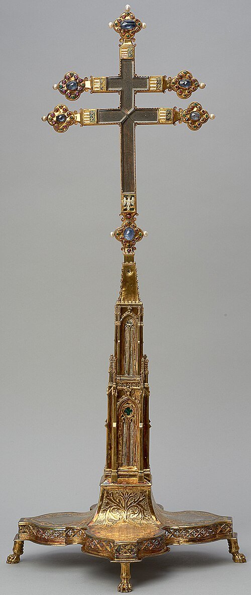 IldikoVelency's tweet image. 1.;The citizens of #Zadar receive #Louis (embossment on a contemporaneous reliquary)
2.;Relic cross of Louis in the Imperial Treasury, in Vienna
3.;The medieval fortress of Vidin in #Bulgaria, the seat of Louis's governors between 1365 and 1369
4.;The picture immortalizing the