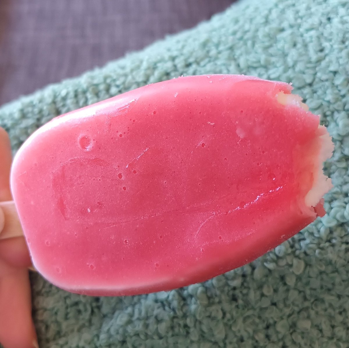 poppy 🍂 tweet media