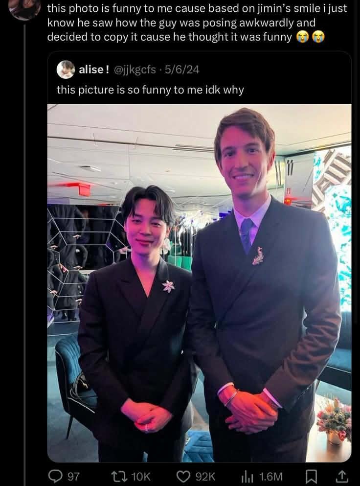 ari ᥫ᭡ tweet media