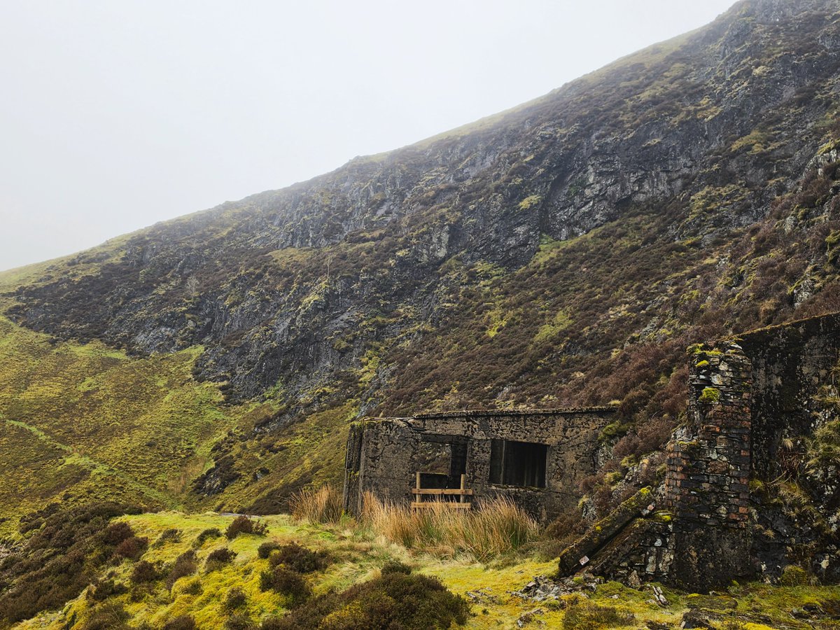 PaulAustinMurp2's tweet image. An old #mining building above #Coledale.