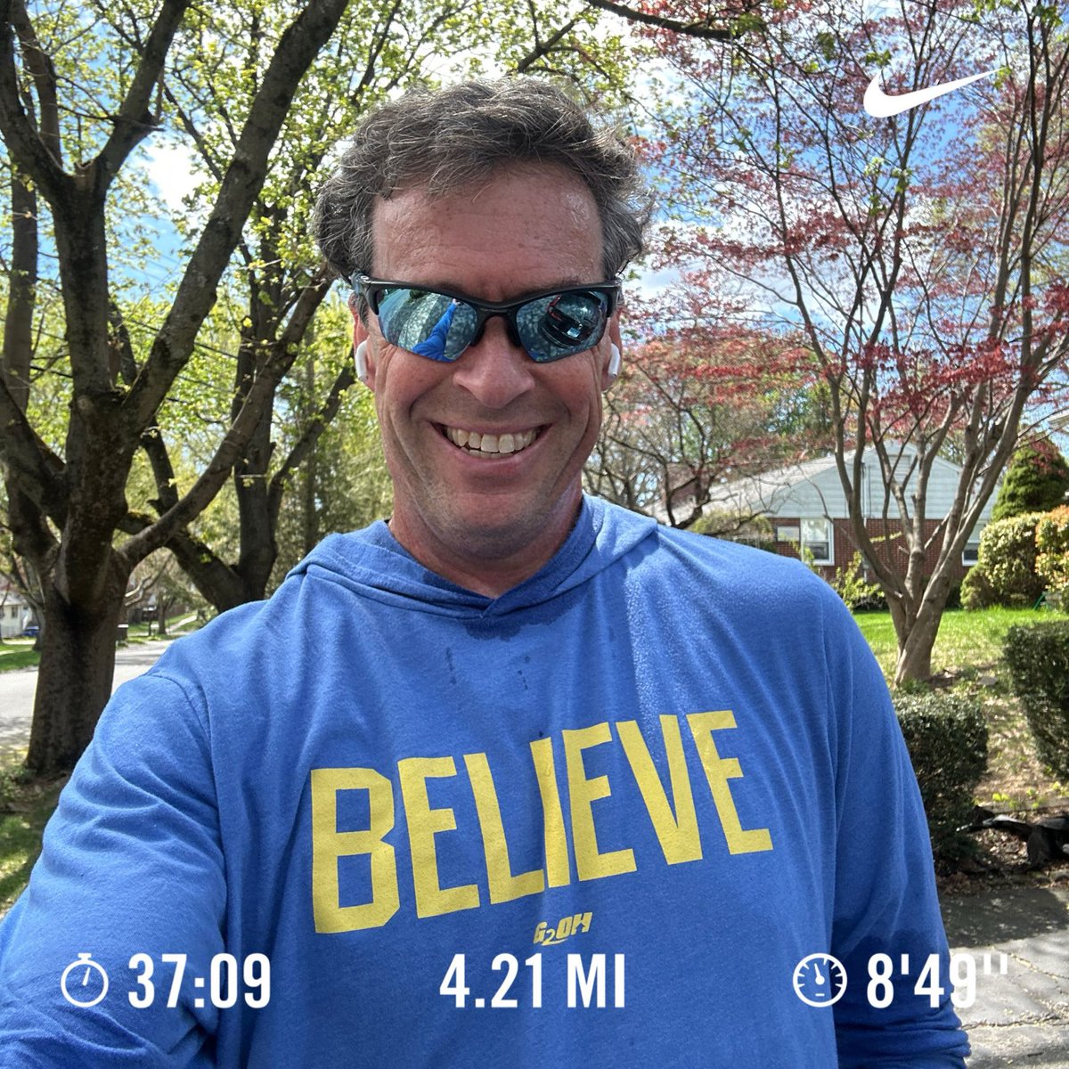 dmv1332's tweet image. Getting the work in on lunch!! #believe #letsgo #teamrandibandanas #randibandanas