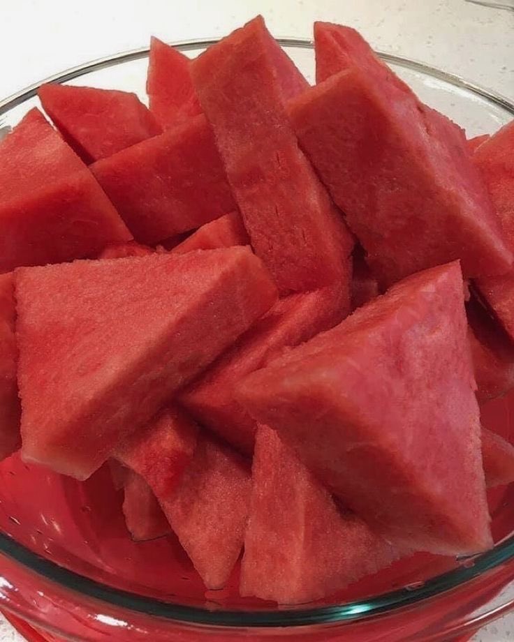 Noor_ul_ain001's tweet photo. Mango or watermelon? https://t.co/cVGGrok6Ld