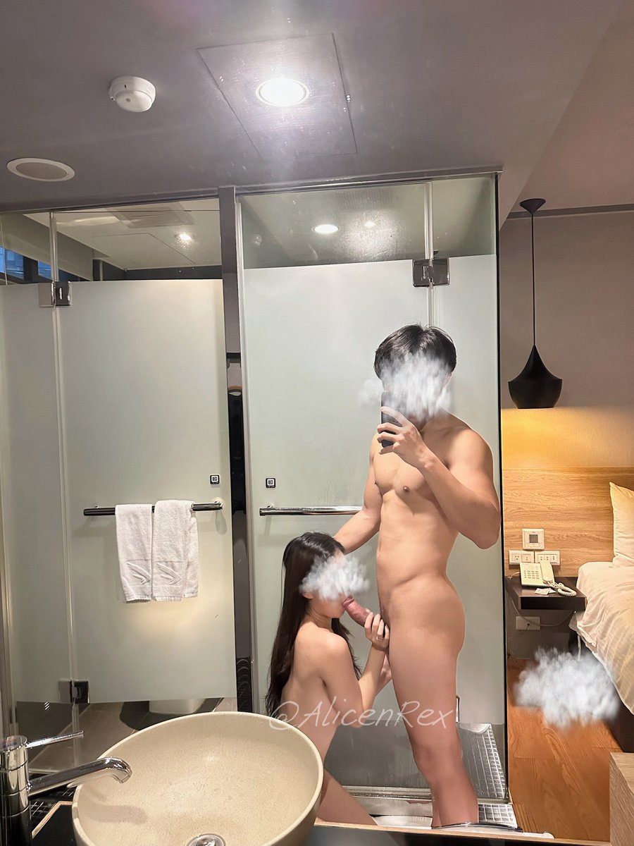 AlicenRex's tweet photo. 怎麼只是去國外工作，在台灣的女友就成為別人的玩物🫢
歡迎報名單男，最近Alice又想要新的肉棒了，條件請詳見置頂貼文
#單約 #單男 #NTR https://t.co/cz64mEknUe