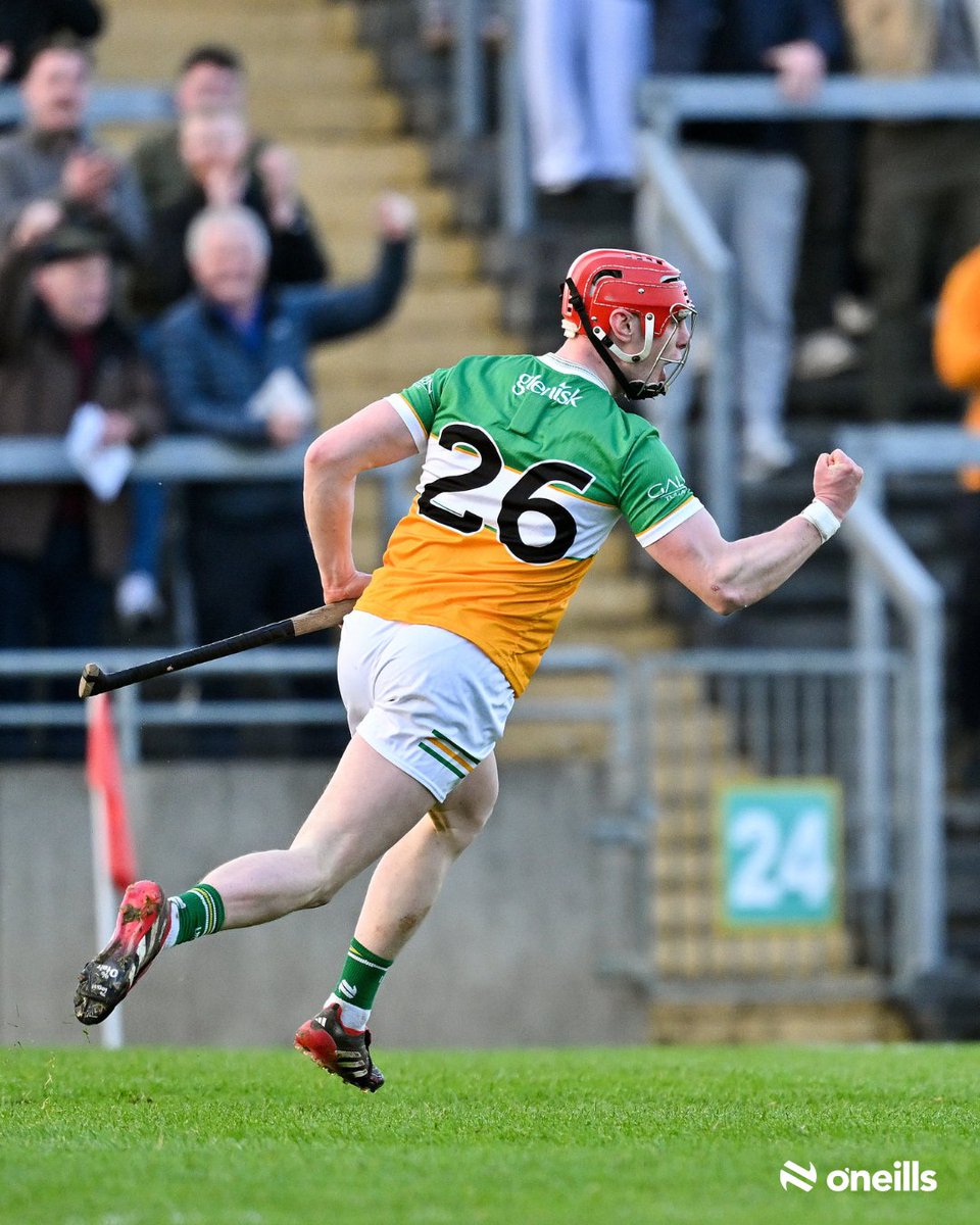ONeills1918's tweet image. Not just a comeback. A statement. 💚🤍💛
 
Leading from the front scoring 1-3 and a POTM display after a long road back. 💪
 
Charlie Mitchell. 👏
 
#GAA #Offaly #AllIreland #ONeills #ONeillsSportswear