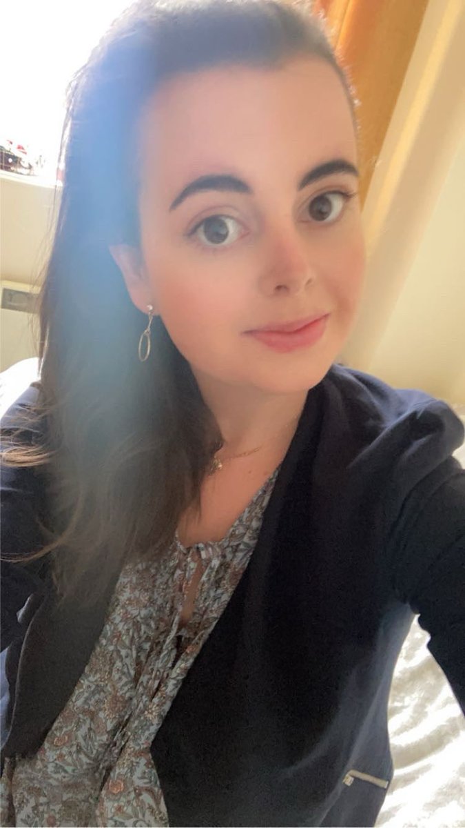 ACNHCarrie's tweet image. New job is going so well guys. 
Super happy with how my life is going rn, so grateful ✨🌸 #work #grateful #newjob