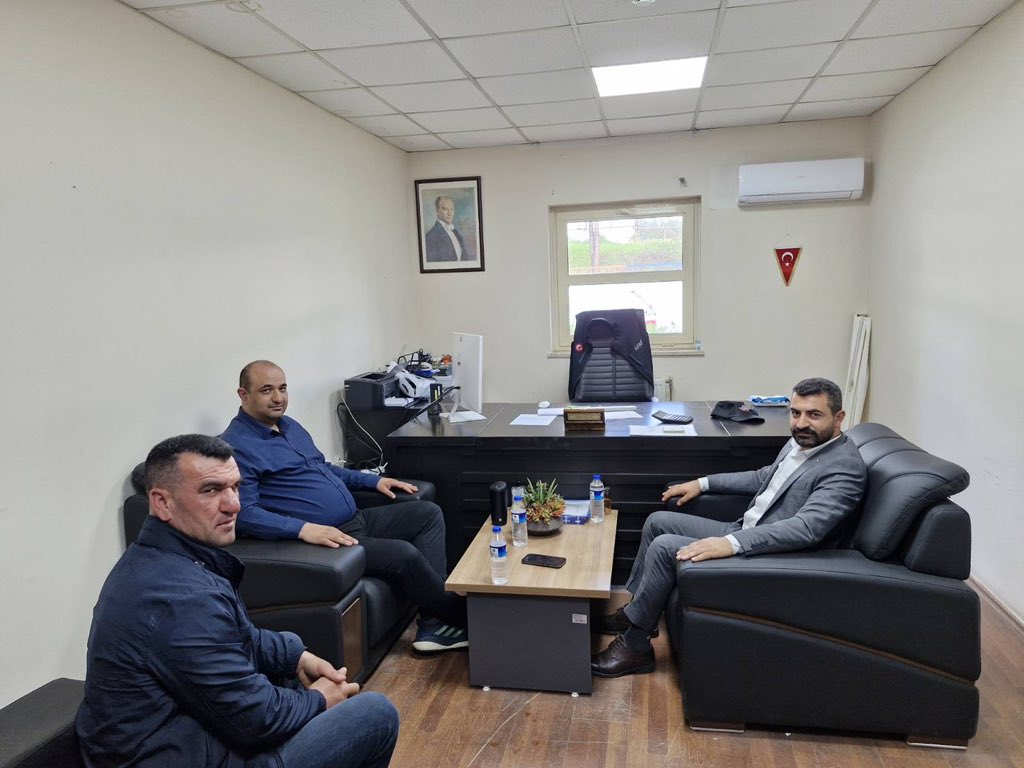 Başkanımız, Diyarbakır AFAD Müdür Yardımcısı Erhan Kılıç’ı ziyaret ederek, deprem sürecinde yaşanan aksaklıkların giderilmesine yönelik verimli bir istişare gerçekleştirdi. 

Nazik ev sahipliği için kendilerine teşekkür ediyoruz.