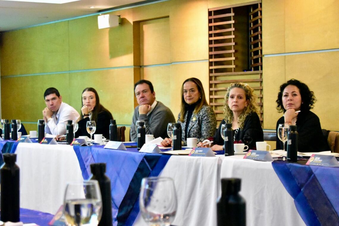 Gobernación de Caldas tweet media