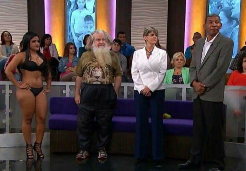 tusharshukla13's tweet image. I will not question at all if the Labour Party shows up like this in the next House of Commons sitting.
#distraction #Starmer