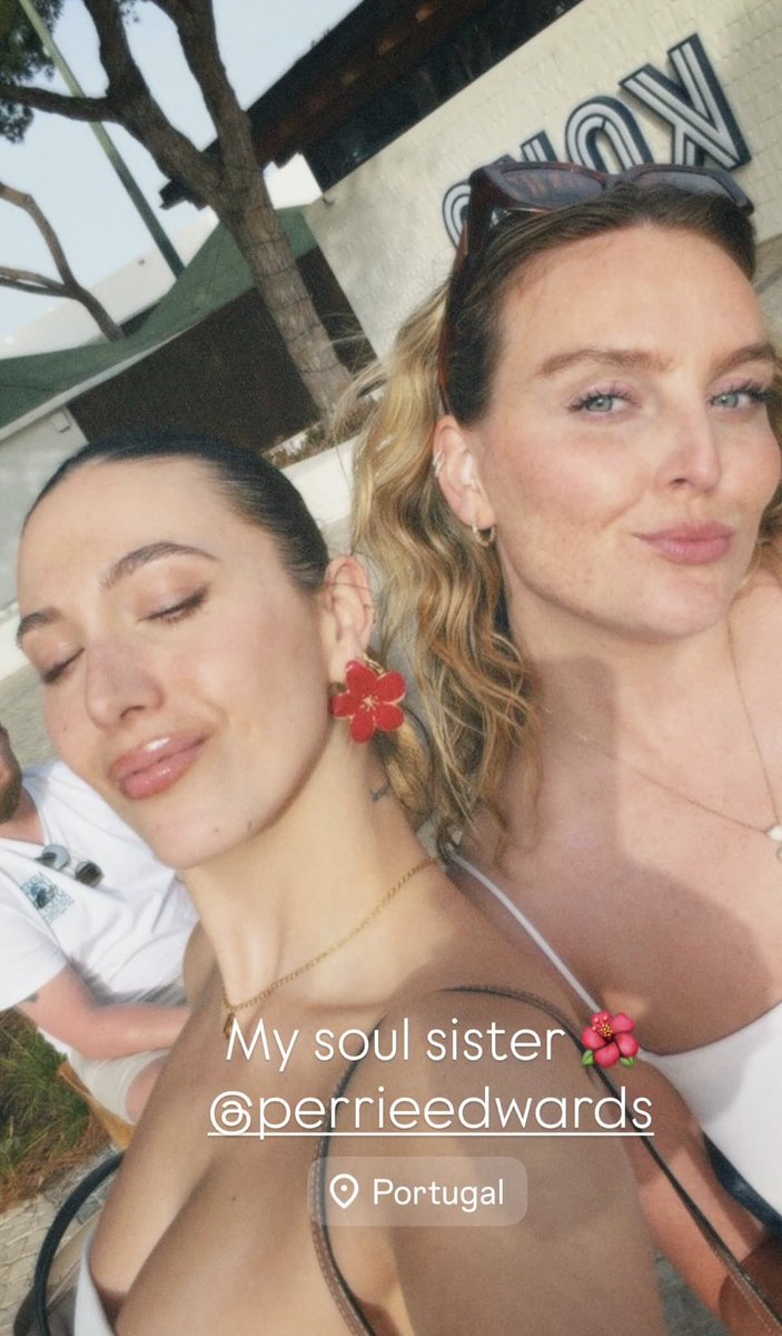 perriexupdates's tweet photo. 📸 | Perrie in Portugal 🤍🇵🇹 

Renaé Hughes |  Instagram Story https://t.co/Wus3dfToGs