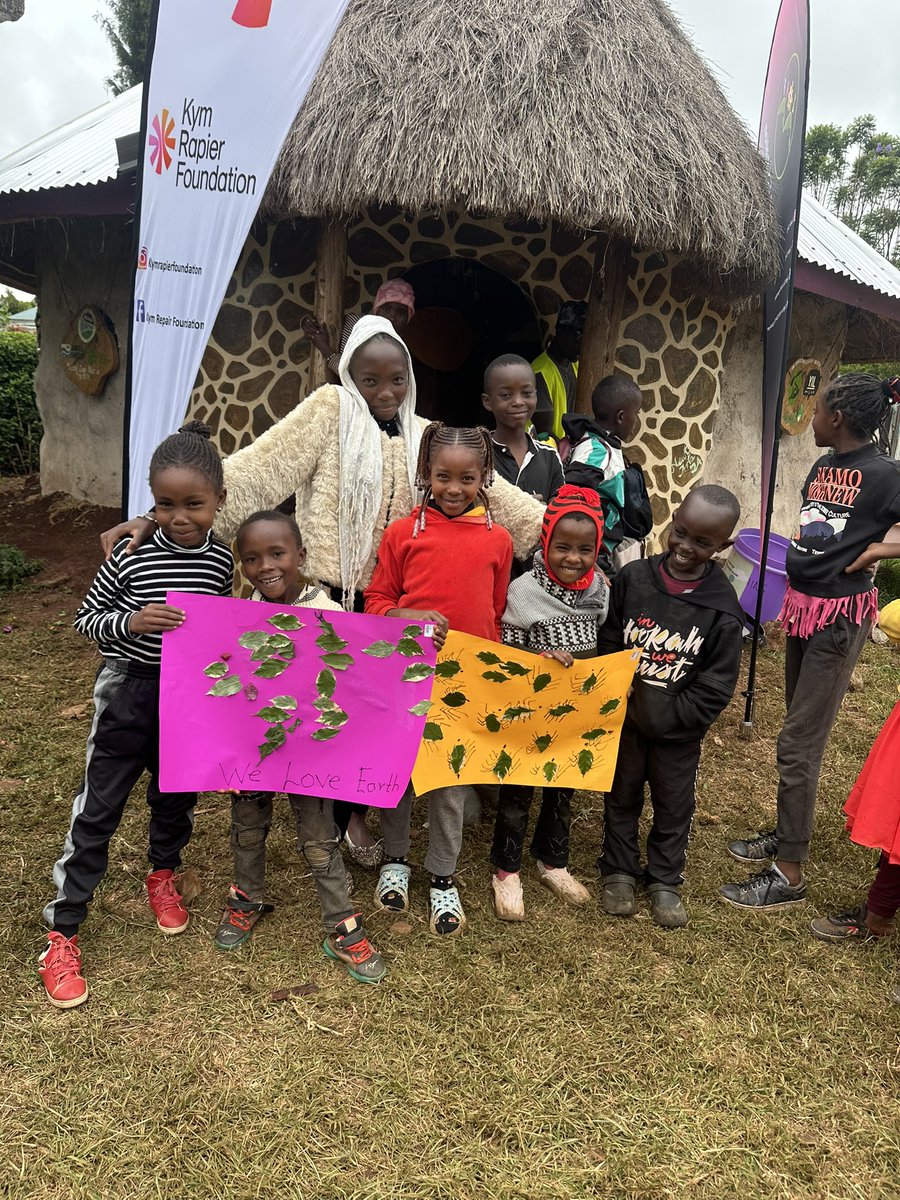 Loah_Org's tweet image. W E

💙

OUR

E A R T H

🌍

#earth 
#earthart 
#ourplanet 
#kidsartwork