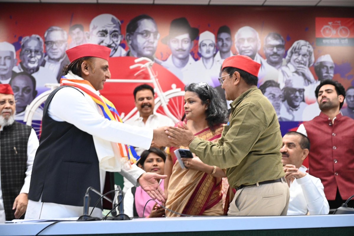 Akhilesh Yadav tweet media