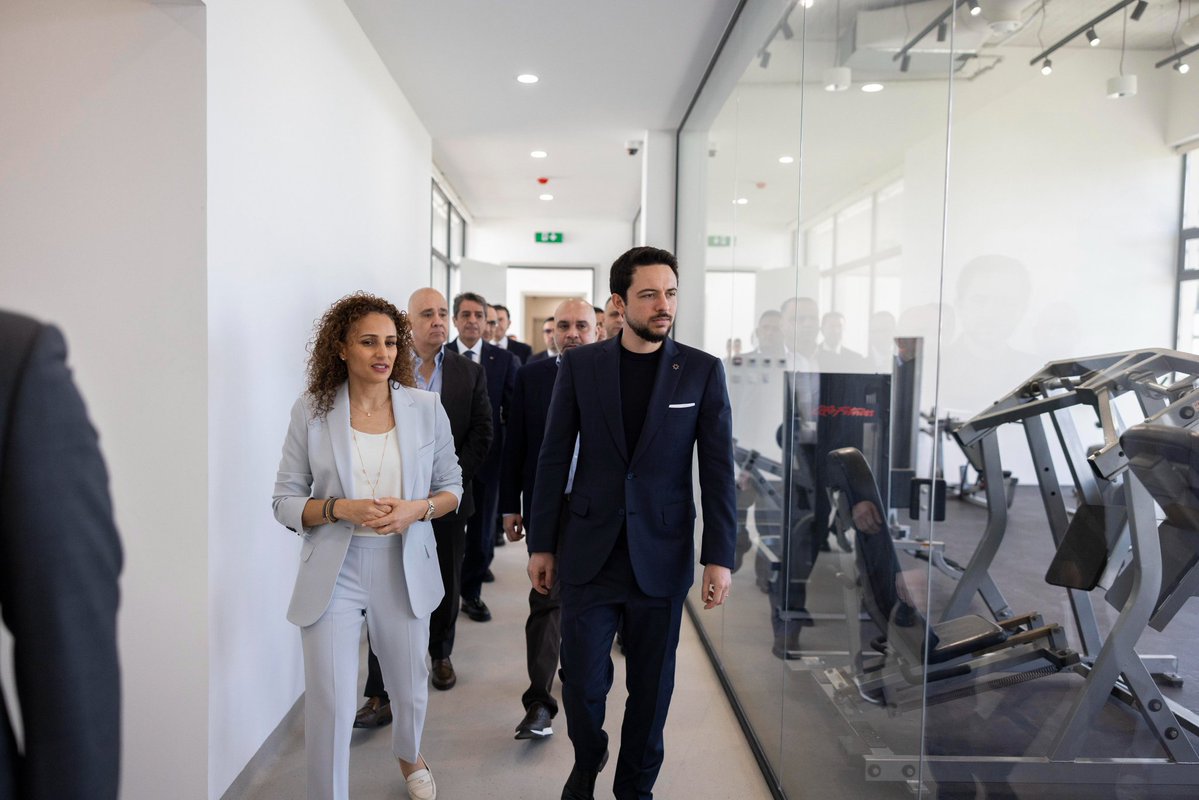 جيش اف ام tweet media